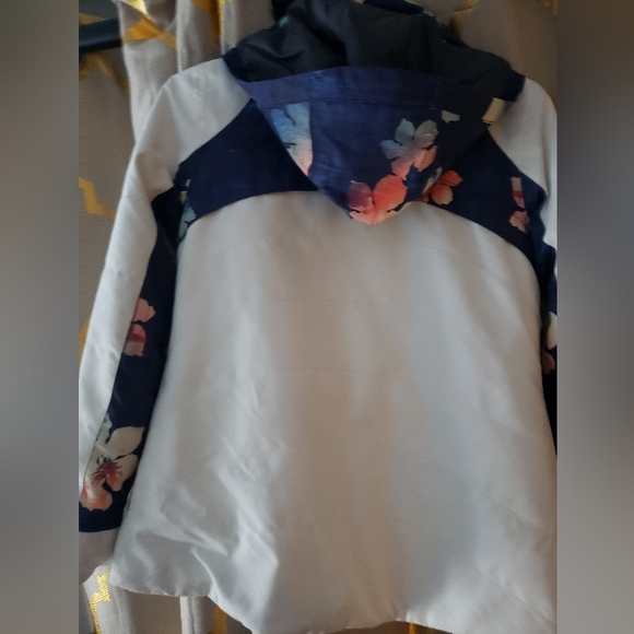 Obermeyer Ski Jacket - Picture 2 of 8